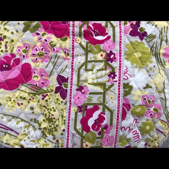 Vera Bradley Handbag - Picture 4 of 9